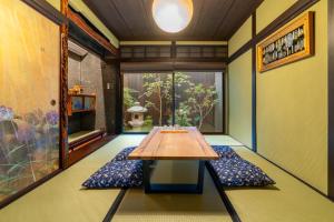 鶴Inn 梅田 天王寺 大阪城直通 バス2 トイレ2 最大8名 JR寺田町9分 花時居