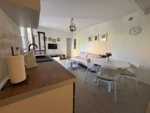 Apartment Porat Sali