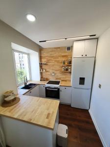 Private Room in Central UB - With Breakfast