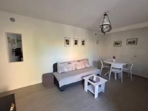 Apartment Porat Sali