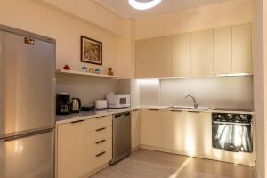 Familiar Apartment! Near the Sea! Free Parking!