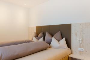 Gfohlerhof Brixen - Farm Holiday Panorama Apartments & Brixen Card & Yoga