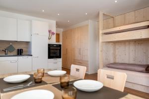 Gfohlerhof Brixen - Farm Holiday Panorama Apartments & Brixen Card & Yoga