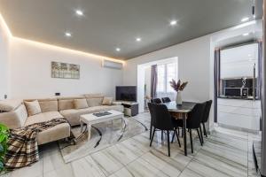 Shkodra Living Modern 1BR Near City Center by PikHost