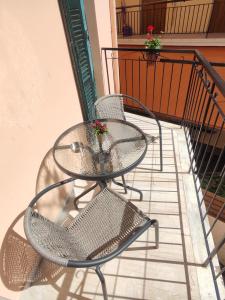 Johnnys Garitsa Pearl Cosy Apartment near Airport