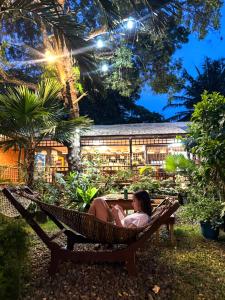 Lokal Hut Bed and Breakfast