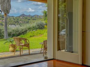 Panoramic view, garden & yoga by Host Hero