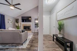 *Modern ElmDowntown Fort Walton Beach -Historic