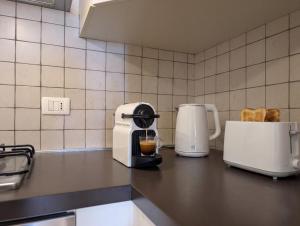 -Cortile privato- AC fronte mare 8 posti
