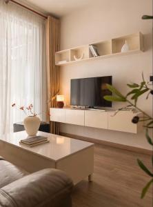 RiverGate Apex Suites Free Pool