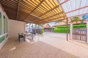 The Sunrise Pool Villa Pattaya