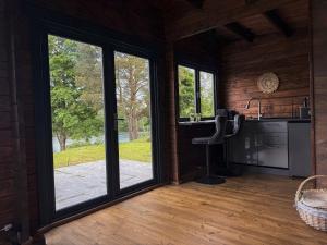 Black Cat House Radailiai