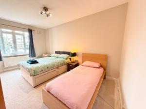 2 Bed Flat - short walk from Brent Cross Station