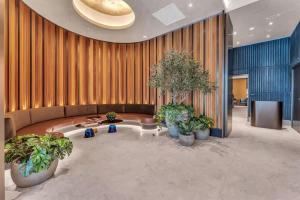 Luxury E11EVEN Residence Pool Beach Club & Gym