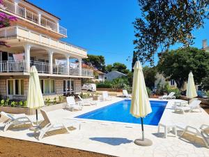 CC Vlad Center Novalja with Pool