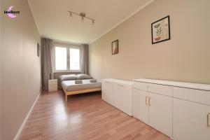 MMRent Beige Apartament - minuta od SKM i dziesięć minut do Centrum