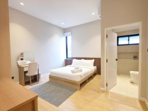 Pao PoolVilla Muji style 400sqm Near central fest