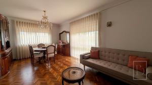 Casa Bartolomeu - Elegant Stay near Aveiro