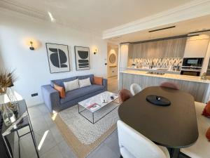 Elegant Sea Front Residence Nice