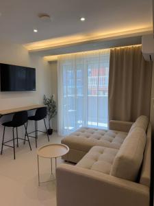 Le Moon Suites