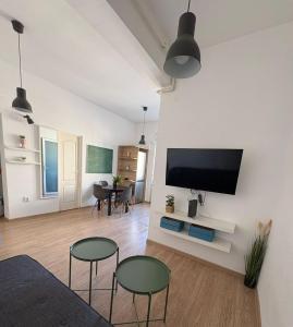 Cozy and Modern Apartment Ultracentral