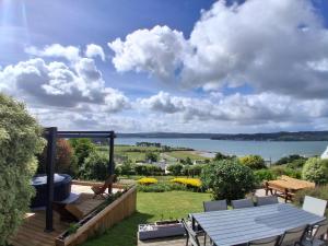 Grande maison familiale,SUPERBE VUE mer,calme,confort,SPA