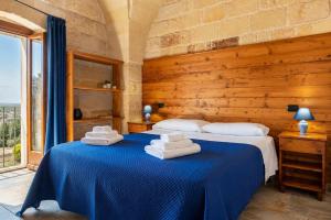 Arco, Historic Center, Nearby Parking, AC