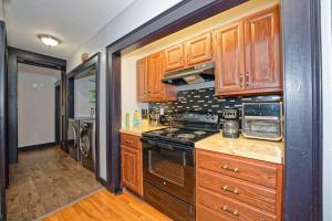 Timelessly Restored 2-Bed Fl 2 Apt @DowntownAlbany