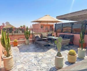 Elegant Riad with Pool and Rooftop Terrace Near the Medina