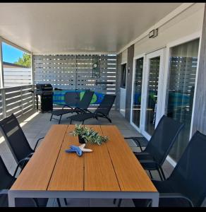 Sea View Mobile Home 5 Min Walk to the Beach
