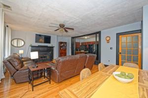 Timelessly Restored 2-Bed Fl 2 Apt @DowntownAlbany