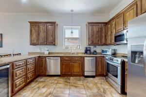 Luxury Beachfront Duplex in Fort Morgan - Pool Elevator and Wedding-Friendly