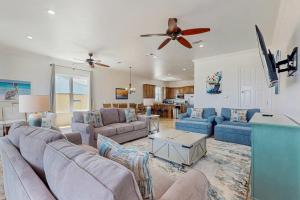 Luxury Beachfront Duplex in Fort Morgan - Pool Elevator and Wedding-Friendly