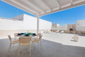 Acqua e Sale Beach House by BabarHouse