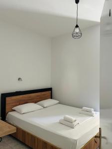 Riverside Rooms Ammoudia