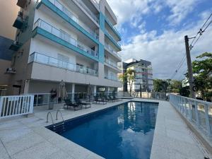 QUARTO ANDAR VISTA PARA O MAR COM piscina CLIMATIZADA