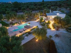Private pool - Villa Terra dUlivi by Damastay