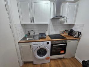Luxury Boutique Modern Flat - Entire Place