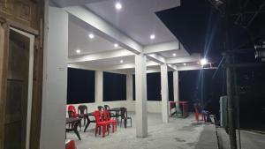 Devoshi Hotel and Restaurant