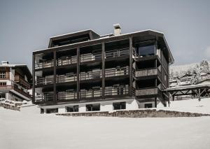 Luxury Apartment Niuasi