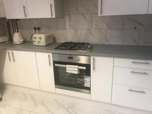 The Dartford 5 Bedrooms & 2 Bathrooms Beautiful House