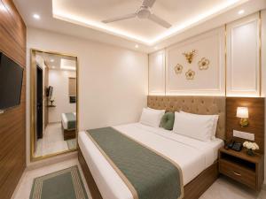 Hotel YshBellemount Sutes NearDelhi Airport - Free Airport Pickup & Drop