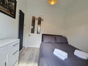 Bright & Spacious Central Apt Near City Centre