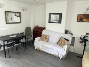 Convenient Accomodation close to Birmingham Airport and NEC