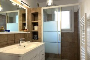 Apartment with garden in La Garde
