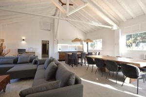 Casas con algo mas