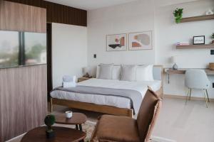 BC503 Cozy Loft, Great Views, Fast Wifi, Balcony