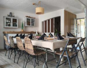 Maison entière 5 chambres à 10mn à pied de lentrée principale du Circuit 24h Du Mans