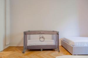 Velvet & Marble - Stylish Luxury City Center Apartment