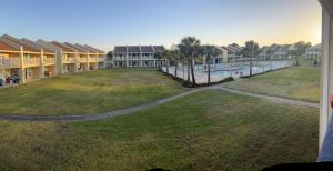 2 C, Three Bedroom Townhome